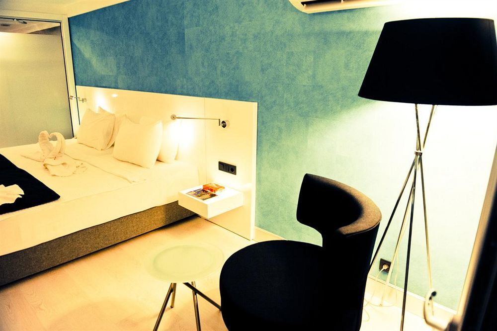 Efe Hotel Кушадасы Экстерьер фото