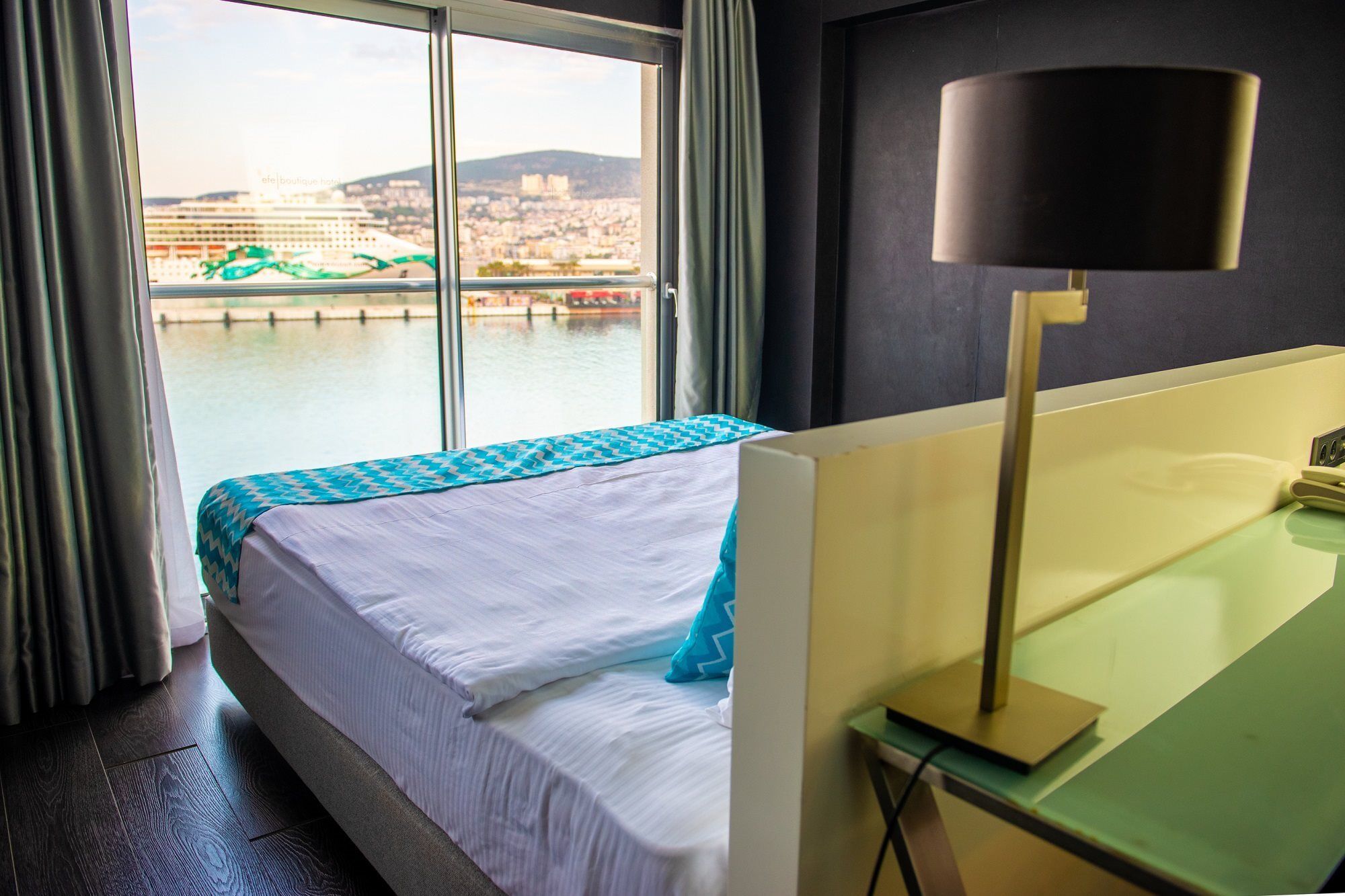 Efe Hotel Кушадасы Экстерьер фото