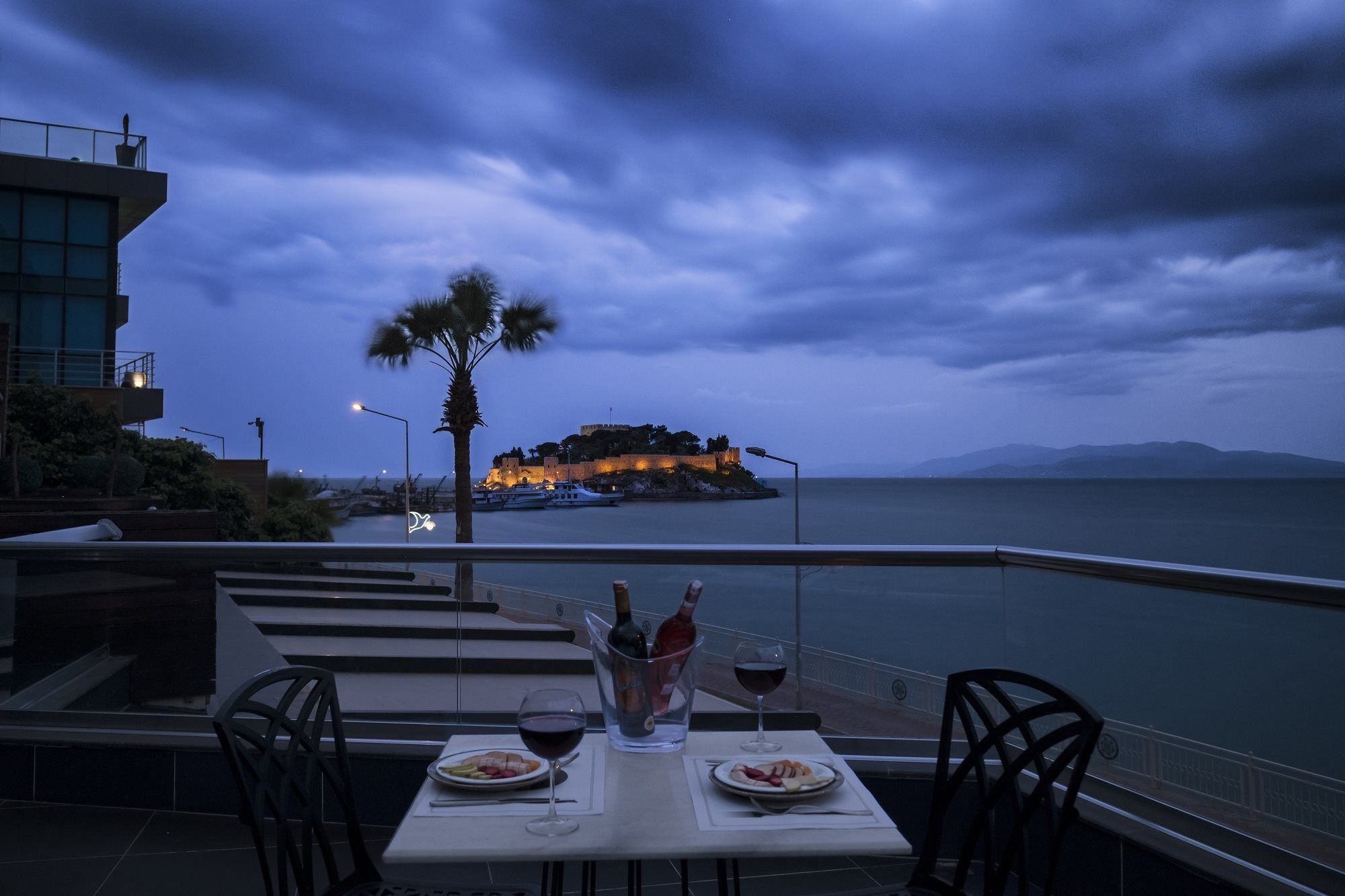 Efe Hotel Кушадасы Экстерьер фото